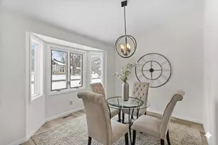 7890 Grinnell Ct E, Lakeville, MN 55044 - Photo 2