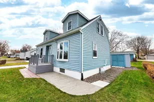 606 S 10th St, Olivia, MN 56277 - Photo 36