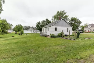 202 Lake Ave S, Ottertail, MN 56571 - Photo 20