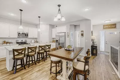 9105 Lexington Ave N #B, Circle Pines, MN 55014 - Photo 1