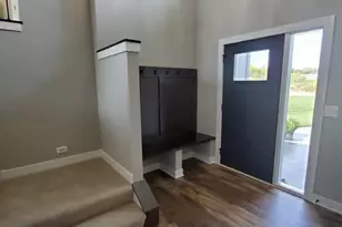 8686 Cole Ct, Inver Grove Heights, MN 55076 - Photo 2