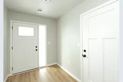 2387 Eagle Valley Drive S, Fargo, ND 58104 - Photo 2