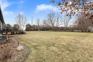 1602 26th St SW, Austin, MN 55912 - Photo 16