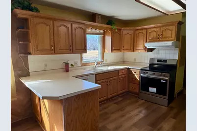 1025 Pershing Boulevard, Worthington, MN 56187 - Photo 10