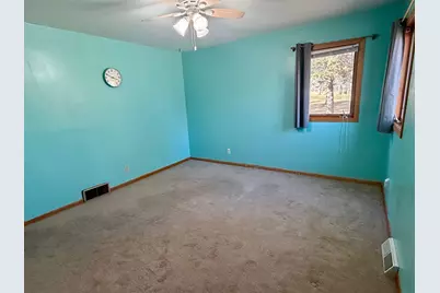 1025 Pershing Boulevard, Worthington, MN 56187 - Photo 14