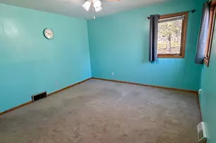 1025 Pershing Blvd, Worthington, MN 56187 - Photo 14