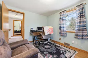 2277 Floral Dr, White Bear Lake, MN 55110 - Photo 10