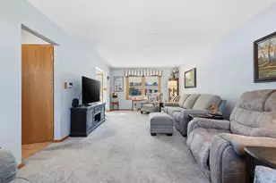 2277 Floral Dr, White Bear Lake, MN 55110 - Photo 4