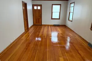 1068 Arundel St, Saint Paul, MN 55117 - Photo 2