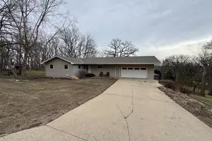 21824 Douglas Ave, Albert Lea, MN 56007 - Photo 2