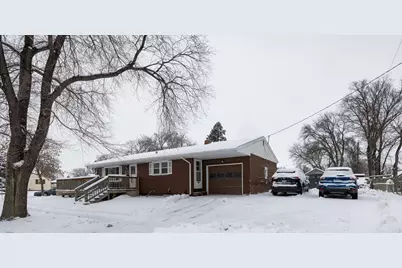 1909 9th Avenue S, Fargo,  58103 - Photo 2