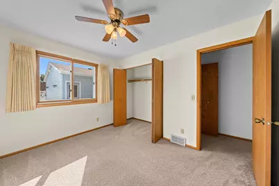 38558 Grand Avenue, North Branch, MN 55056 - Photo 16