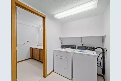 38558 Grand Avenue, North Branch, MN 55056 - Photo 24