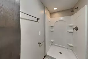 3401 75th Ave N, Brooklyn Park, MN 55443 - Photo 16