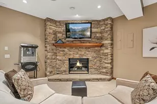 440 Elsie Inn, Mahtomedi, MN 55115 - Photo 46