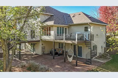 440 Elsie Inn, Mahtomedi, MN 55115 - Photo 60