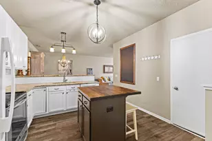 17906 69th Pl N, Maple Grove, MN 55311 - Photo 10