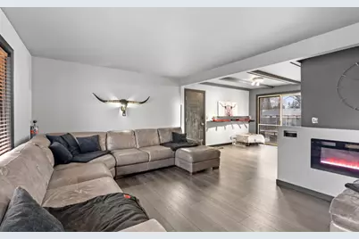 193 150th Street W, Apple Valley, MN 55124 - Photo 2