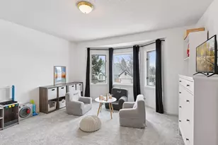 7041 Kenmare Dr, Bloomington, MN 55438 - Photo 64