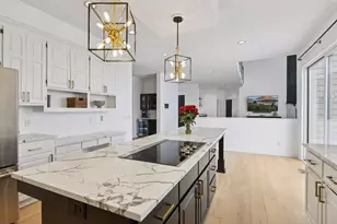 7041 Kenmare Dr, Bloomington, MN 55438 - Photo 36