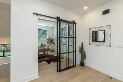 625 Ivy Falls Avenue, Mendota Heights, MN 55118 - Photo 22