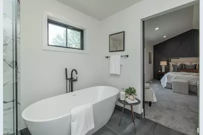 625 Ivy Falls Avenue, Mendota Heights, MN 55118 - Photo 32