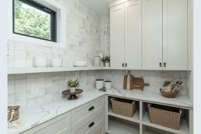 625 Ivy Falls Avenue, Mendota Heights, MN 55118 - Photo 14