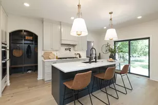 625 Ivy Falls Ave, Mendota Heights, MN 55118 - Photo 8