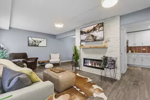 1274 Trailwood S, Hopkins, MN 55343 - Photo 8