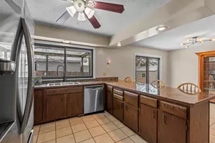 396 Thompson Ave W, West Saint Paul, MN 55118 - Photo 14