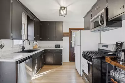 2068 Longview Drive, New Brighton, MN 55112 - Photo 8