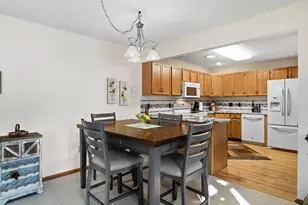 114 Carmel Ave W, West Saint Paul, MN 55118 - Photo 14