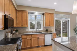 7428 Bent Bow Trail, Chanhassen, MN 55317 - Photo 12