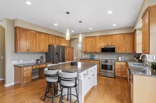 7428 Bent Bow Trail, Chanhassen, MN 55317 - Photo 10