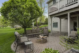 7428 Bent Bow Trail, Chanhassen, MN 55317 - Photo 4