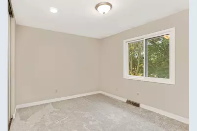 8616 Windward Circle, Eden Prairie, MN 55344 - Photo 10