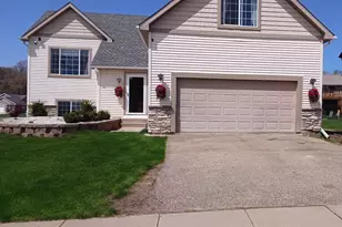 212 Keystone Dr NE, Pine Island, MN 55963 - Photo 44