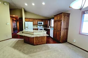 642 Jenisa Dr, Saint Cloud, MN 56301 - Photo 4