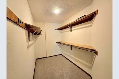 642 Jenisa Drive, Saint Cloud, MN 56301 - Photo 12