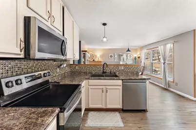 7040 71st Street S, Cottage Grove, MN 55016 - Photo 18