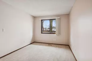 2706 Brookdale Ln, Brooklyn Park, MN 55444 - Photo 12