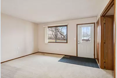 2706 Brookdale Lane, Brooklyn Park, MN 55444 - Photo 6