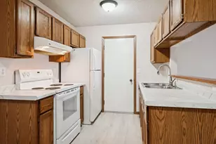 2706 Brookdale Ln, Brooklyn Park, MN 55444 - Photo 14