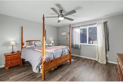 913 Mulberry Avenue NE, Montgomery, MN 56069 - Photo 8