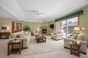 45 Orchard Ave SE, Hutchinson, MN 55350 - Photo 2