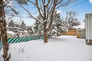 1070 Dale St N, Saint Paul, MN 55117 - Photo 40