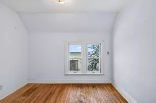 1070 Dale St N, Saint Paul, MN 55117 - Photo 8