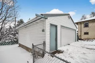 1070 Dale St N, Saint Paul, MN 55117 - Photo 42