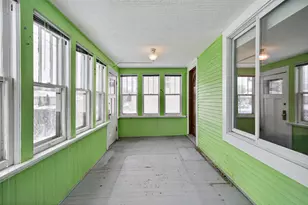 1070 Dale St N, Saint Paul, MN 55117 - Photo 2