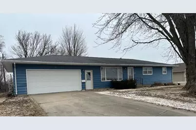 519 E Hollett Street, Tracy, MN 56175 - Photo 1